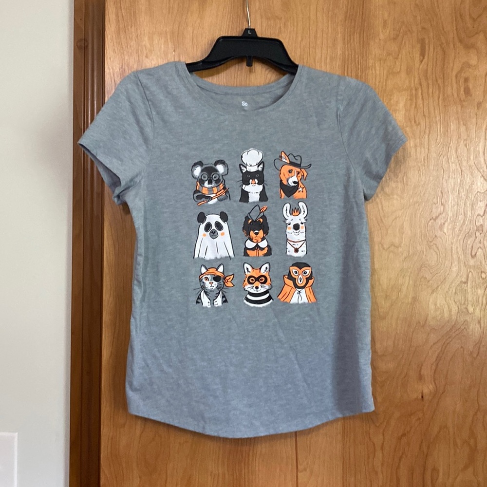 🌼SO Halloween t- shirt🌼